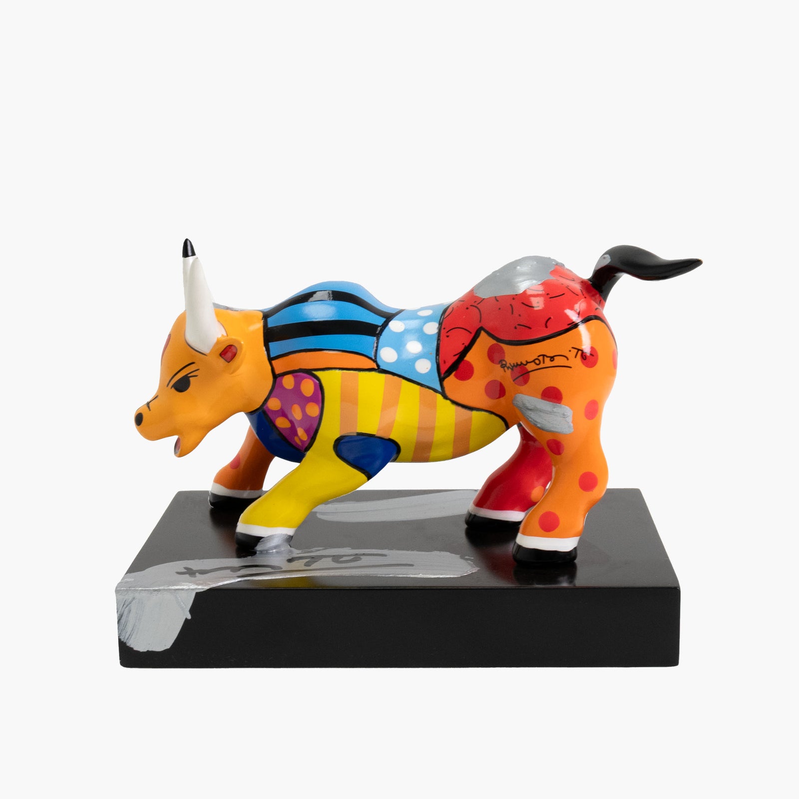 Side profile of hand signed Good Fortune contemporary art sculpture by Romero Britto