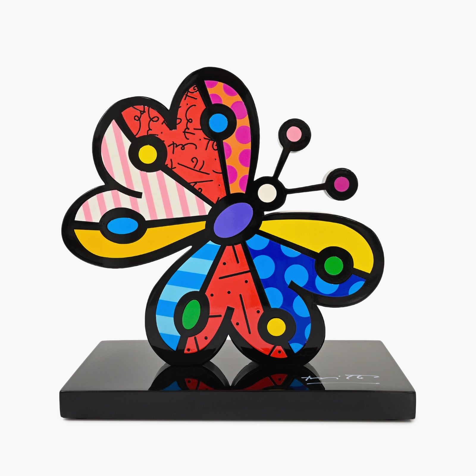 Garden Butterfly Fine Art Sculpture – Hand Signed Limited Edition by Romero Britto