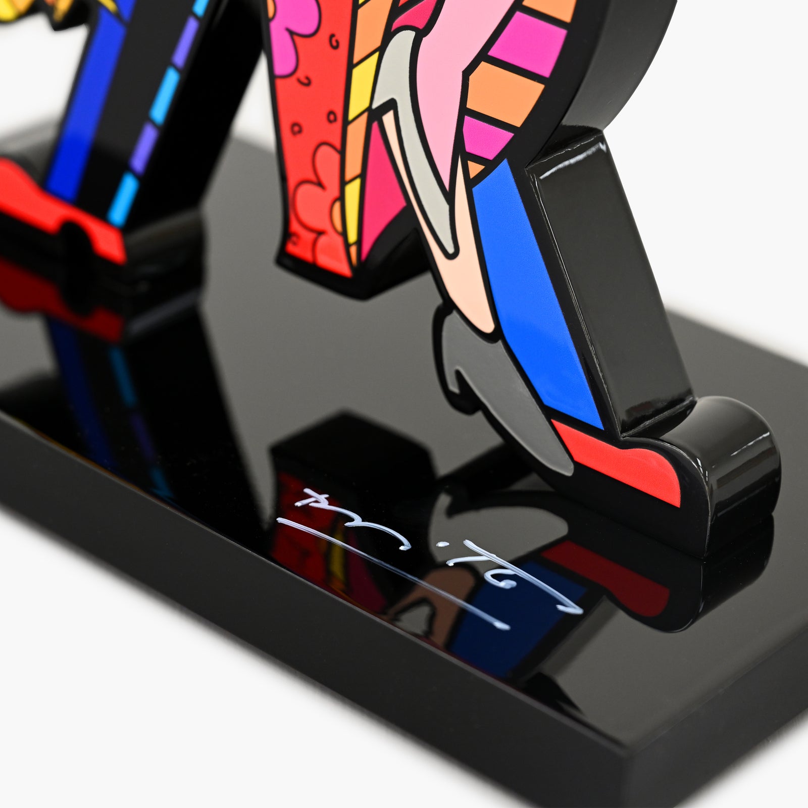 Hand signed signature on limited edition True Love sculpture by Romero Britto