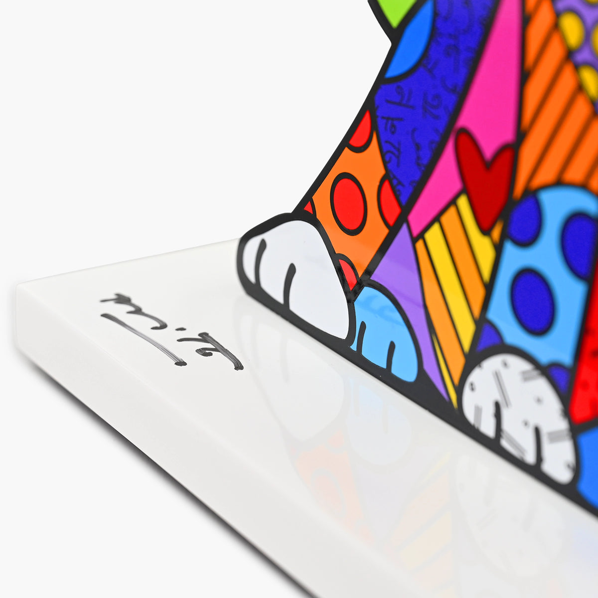 Hand signed signature on limited edition Lovely Dog sculpture by Romero Britto