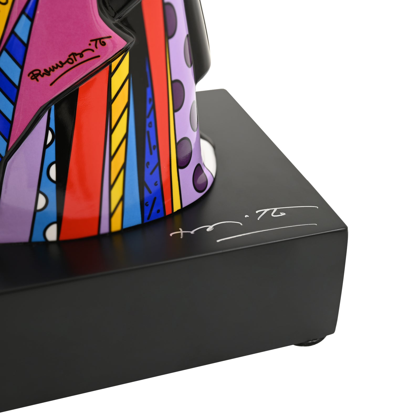 LIBERTY - Fine Porcelain - HAND SIGNED