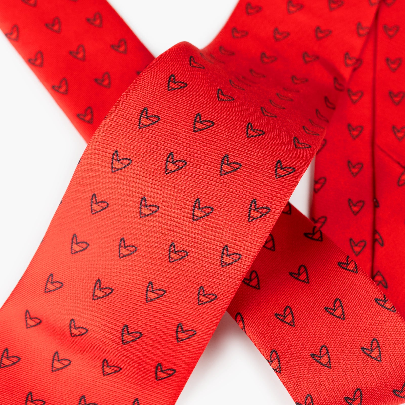 Red Hearts (Red) Britto Tie