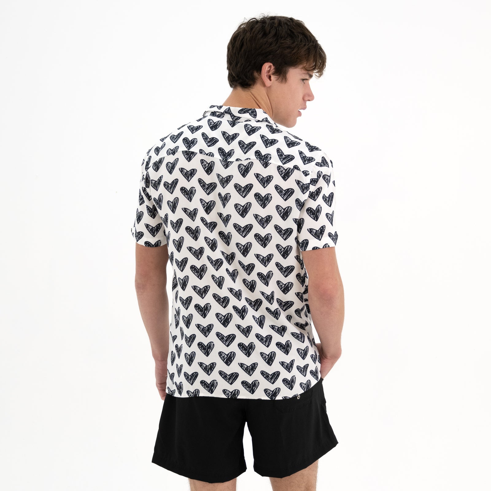 BRITTO® MEN'S SHORT SLEEVE BUTTON DOWN SHIRT - BLACK BRUSHSTROKE HEARTS